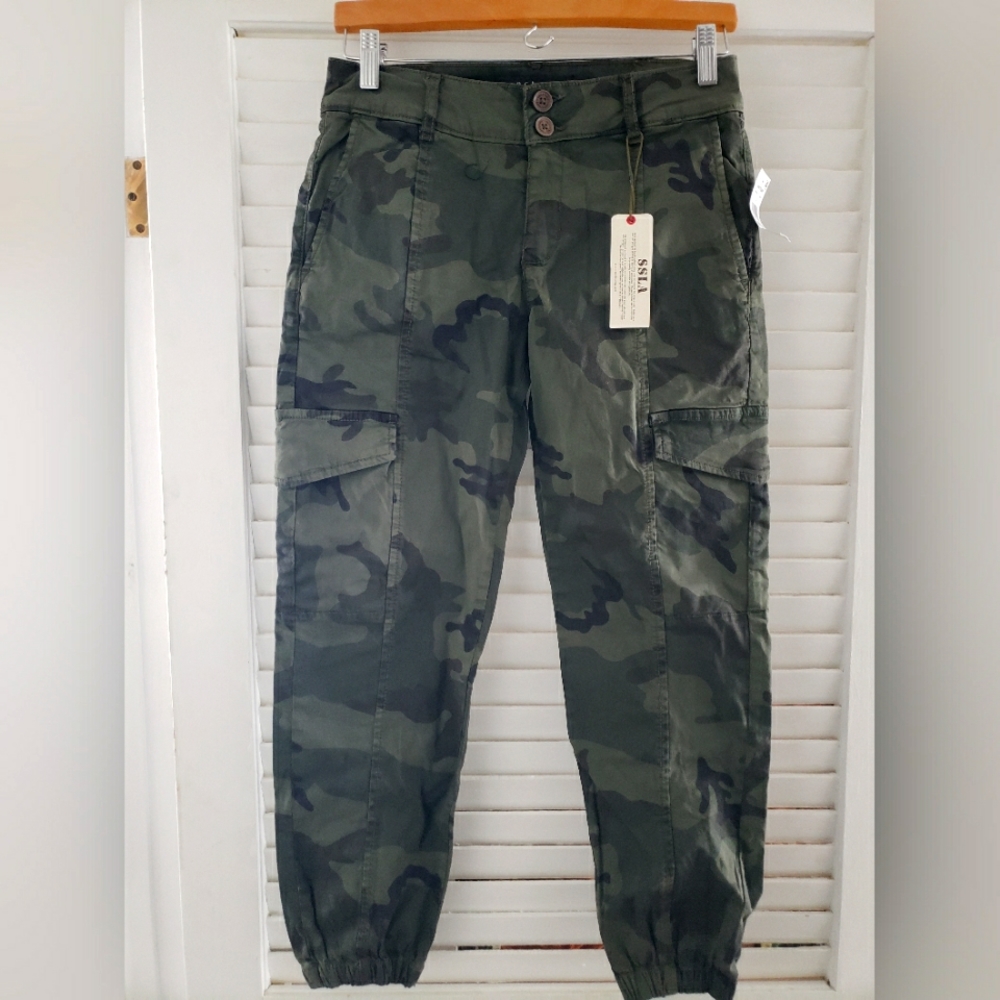 Sanctuary camo pants - NWT size 24